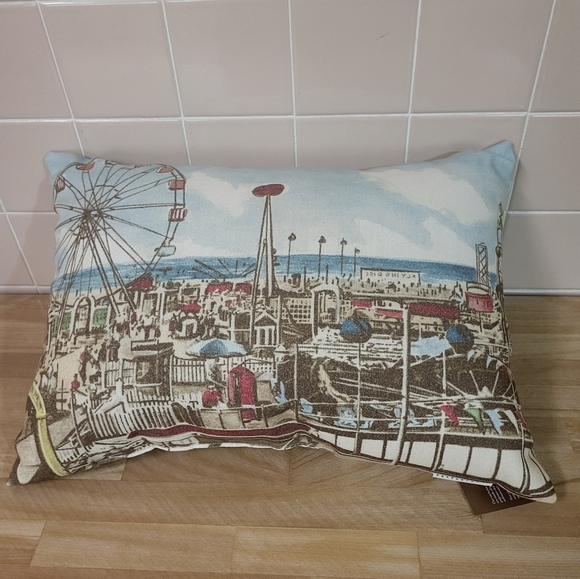 Pottery Barn Accents Outdoor Pillow Coney Island Beach & Board Walk NOS - Picture 9 of 12